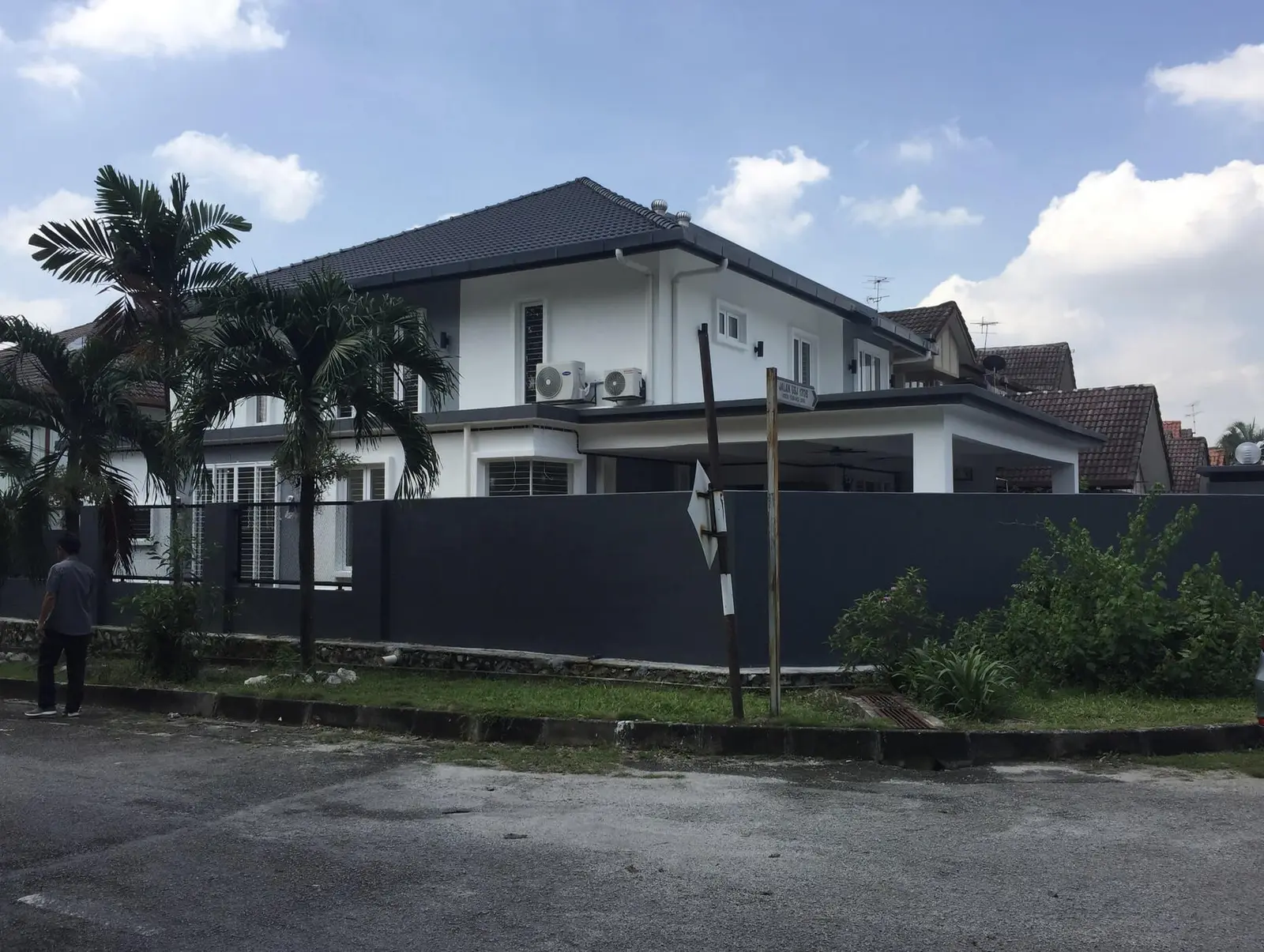 USJ 17 Residential Corner Unit - photo 3 by Sun Synergy Contracts